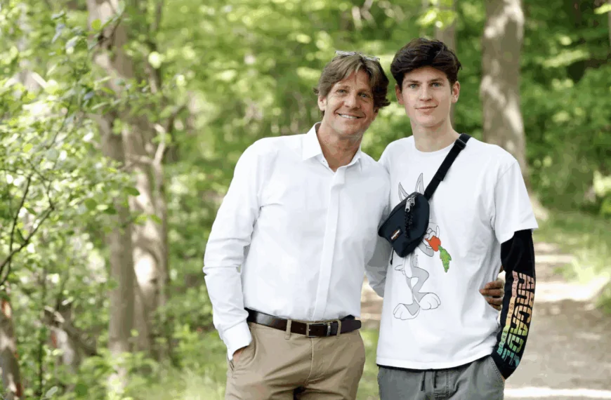 Zoon van Gunther Neefs deelt vreselijk nieuws over zijn vader