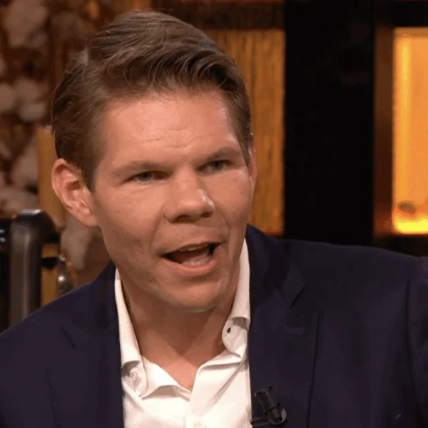 Victor Vlam over Rode Lijn-demonstratie: Ik zag die beelden vandaag en dacht: dat zijn 250.000 narcisten!