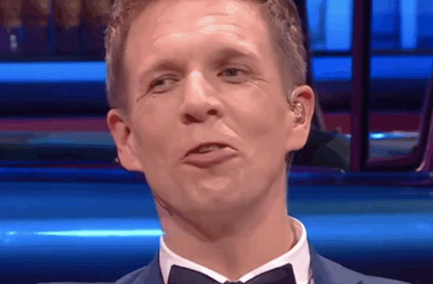 Grote ophef om pruik Karen Damen van K3: ‘Dit is wat James Cooke er over kwijt wil’