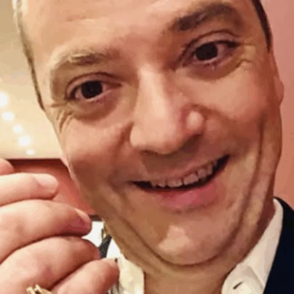 Miguel Wiels verklapt welke K3-liedjes op de valreep geschrapt werden voor re&uuml;nie: &lsquo;Dit mocht niemand weten&rsquo;