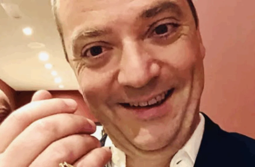 Miguel Wiels verklapt welke K3-liedjes op de valreep geschrapt werden voor re&uuml;nie: &lsquo;Dit mocht niemand weten&rsquo;