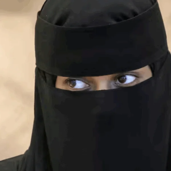 Kabinet overweegt uitbreiding boerkaverbod naar alle publieke plekken