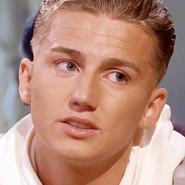 Zanger Mart Hoogkamer maakt onverwachte breuk bekend