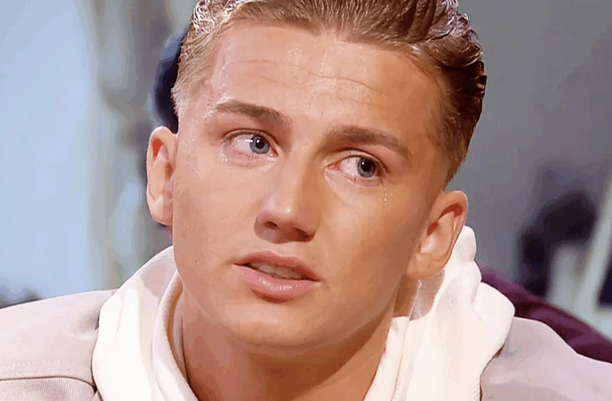 Zanger Mart Hoogkamer maakt onverwachte breuk bekend