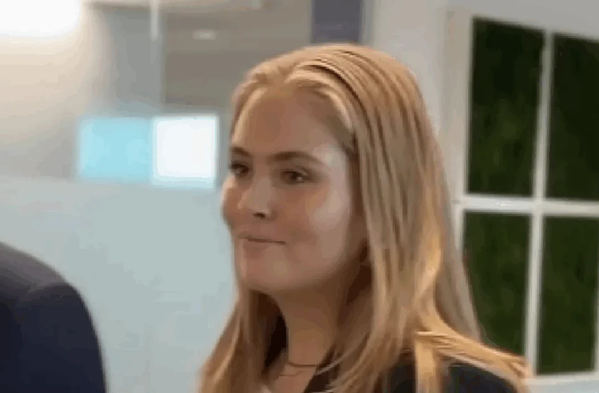 Amalia heeft een nieuwe vriend en dat is een hele bekende (24)