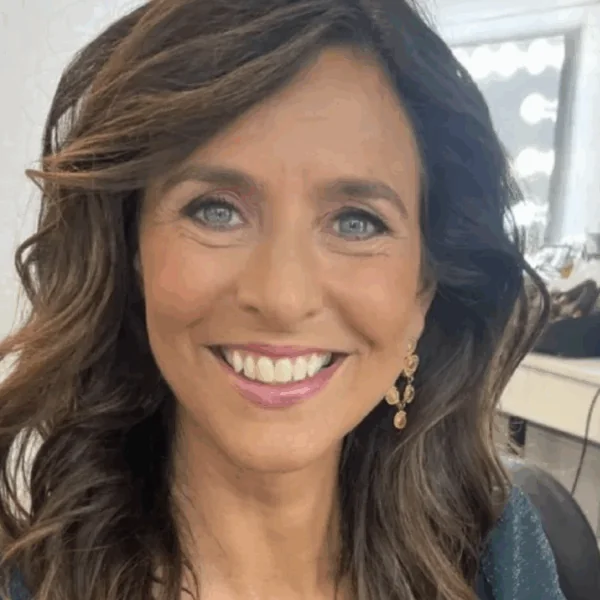 Onthullende foto van Sandra Schuurhof: &lsquo;Dat is Sandra in een swingersparadijs!&rsquo;