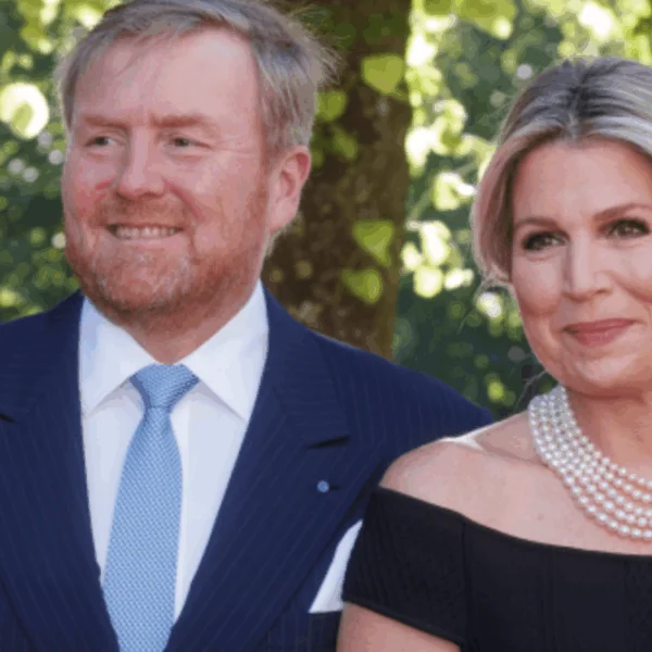 Begroting Koningshuis knalt weer omhoog: Zoveel krijgen Willem Alexander en M&aacute;xima