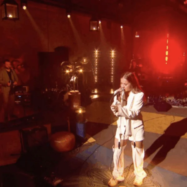 Heftig nieuws over zangcarri&egrave;re Laura Tesoro: &lsquo;VTM grijpt keihard in&rsquo;