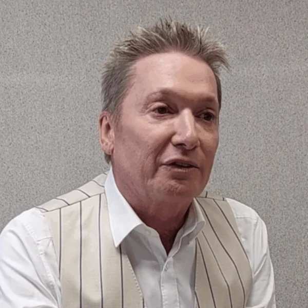 Wat Bart Kaëll zegt, raakt diep: “Mijn hart breekt”