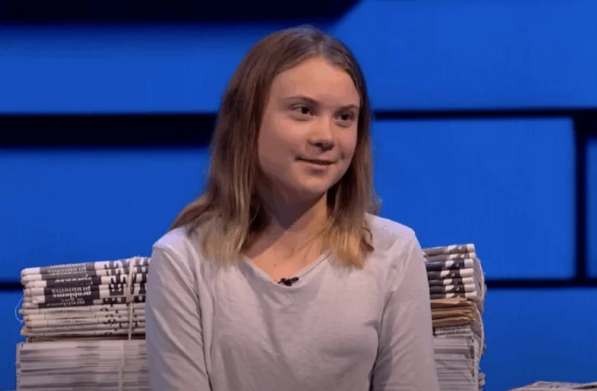 Er gaat een vakantiefoto van Greta Thunberg rond op social media en mannelijk Nederland is plots verliefd!