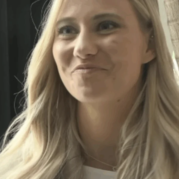 Celine van Ouytsel moet serieuze ingreep ondergaan: &lsquo;Dit is wel heel pijnlijk&rsquo;