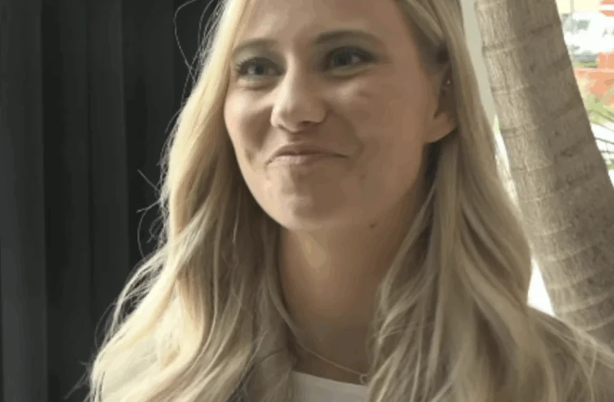 Celine van Ouytsel moet serieuze ingreep ondergaan: &lsquo;Dit is wel heel pijnlijk&rsquo;