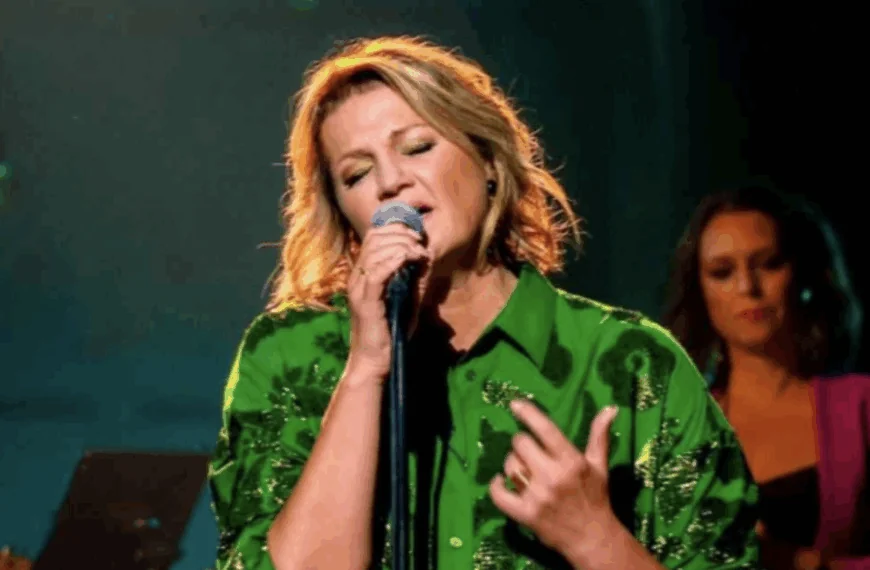 Prachtige beelden van Barbara Dex en haar zoon: &lsquo;Een en al liefde.&rsquo;