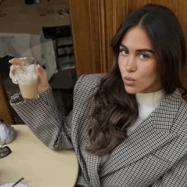 Sarah, het lief van Viktor Verhulst, is boos: “Mensen zien het verkeerd… Influencer zijn is wél een zwaar beroep!”