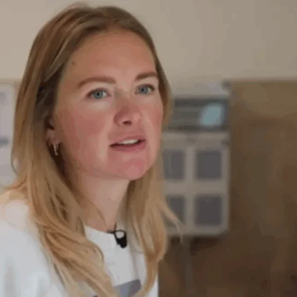 Maxime Meiland kraakt Monique Hansler tot op het bot af na eerste aflevering: &lsquo;Wat erg!&rsquo;