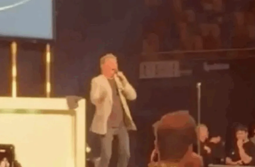 Wolter Kroes let niet op en valt keihard van het podium