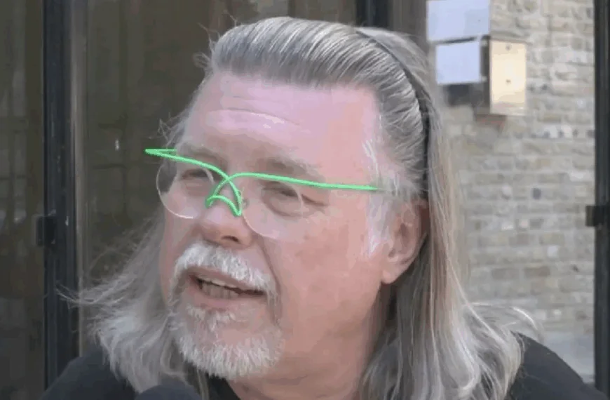 Manager René Karst kwam op afgrijselijke wijze achter dood zanger