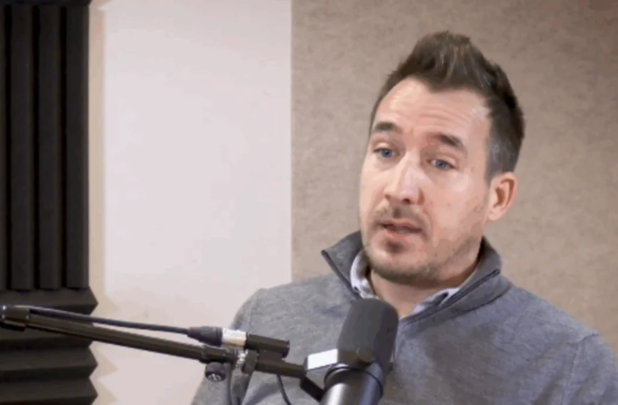 Andy Peelman heeft een bizarre droom: ‘Burgemeester van mijn nieuwe stad worden’