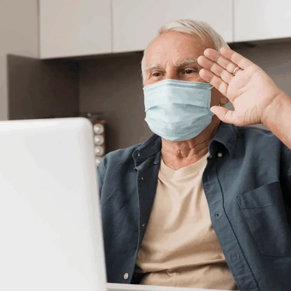 Nieuwe covidvariant in opmars: Experts wijzen op één symptoom