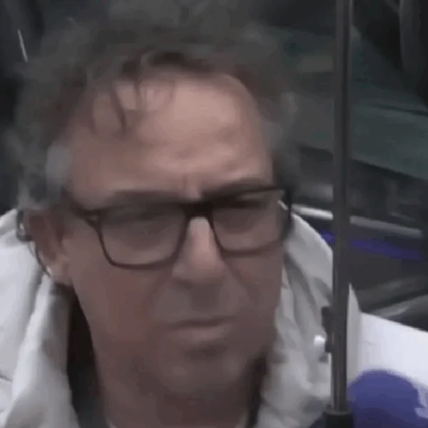 Opmerkelijk: DEZE Borsato-tekst liet Nathalie op grafsteen overleden man beitelen