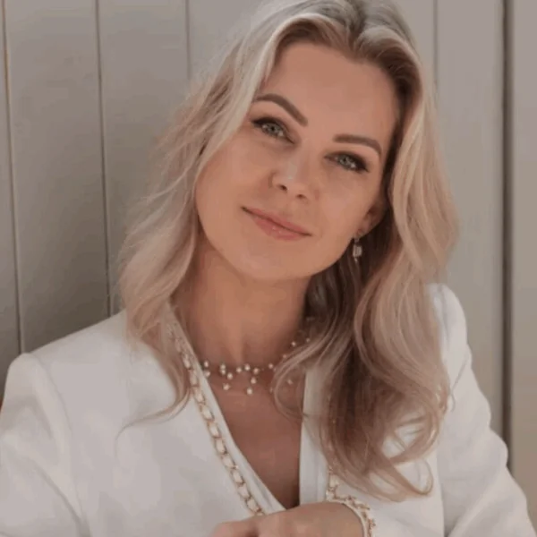 Foto&rsquo;s op Femke Wiersma&rsquo;s priv&eacute;account (BBB) laat maar weer eens zien dat zij de allermooiste vrouw uit de Tweede Kamer is