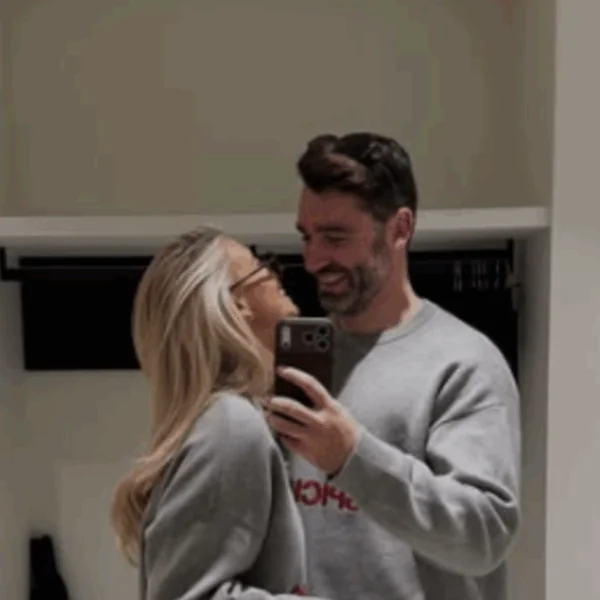 Metejoor brutaal eerlijk over zijn relatie met Celine: ‘Wanneer we gaan samenwonen?’