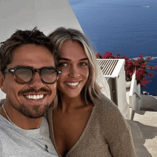 Noa Braaf zwanger van Andr&eacute; Hazes en deelt foto van haar buikje