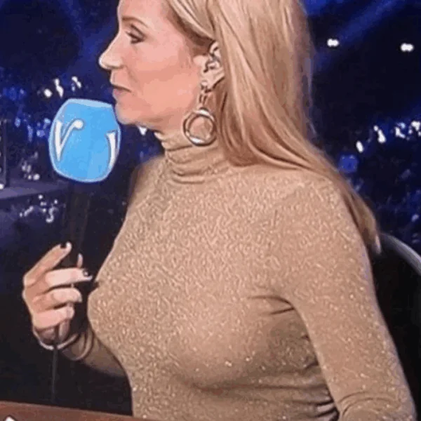 Verrassing: Hélène Hendriks volledig uit de kleren voor 500ste editie van de Playboy!