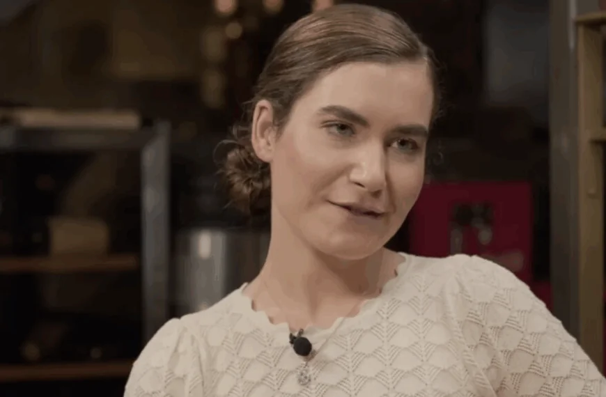 Foto van Lidewij de Vos in De Tweede Kamer gaat hard rond: ‘Airco stond zo te zien op héél koud!’