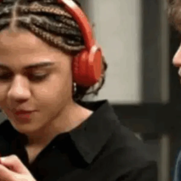 Thuis-fans door het lint als ze ontdekken waar Marokkaanse sc&egrave;nes echt worden opgenomen: &acute;Nee!&acute;