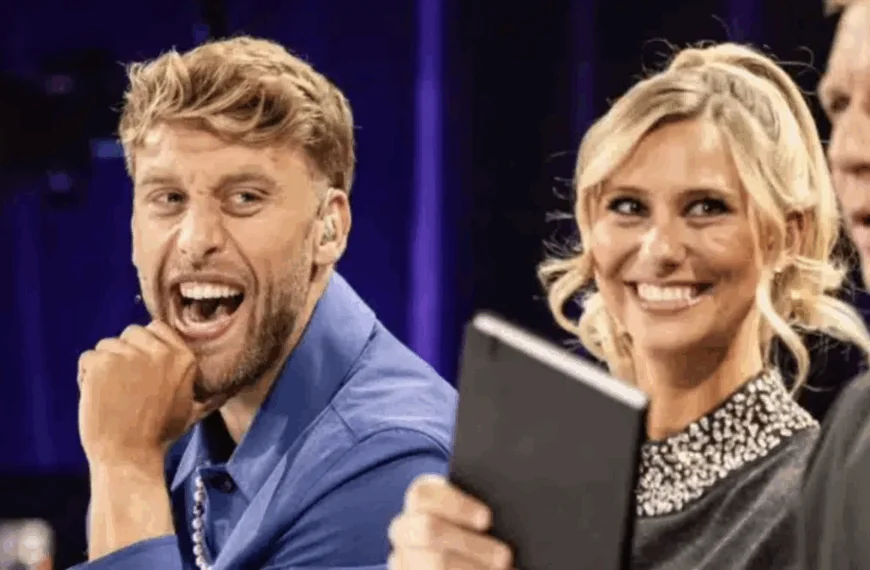 Ward Lemmelijn in shock door vrouwelijke fans: ‘Plots trok ze haar blouse omhoog’