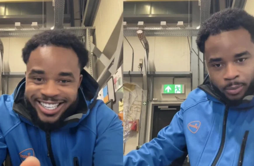 PostNL-medewerker laat zien wat hij van PostNL heeft gekregen als Kerstpakket!