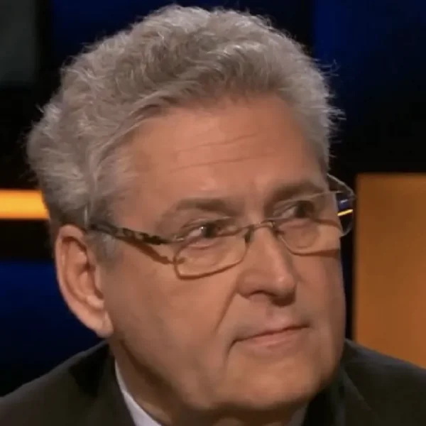 Henk Krol verbaast iedereen met nieuw uiterlijk: &rdquo;Graatmager en niet meer te herkennen&rdquo;