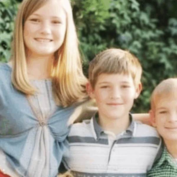 Mijn ouders lieten mij en mijn jongere broers en zussen in de steek toen ik 15 jaar was