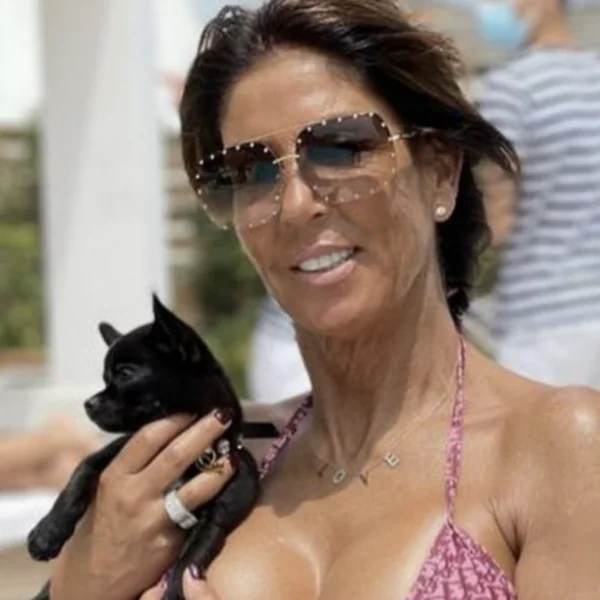 Rachel Hazes haalt uit naar slechte stem van zoonlief André en is plotseling een lekkerding geworden