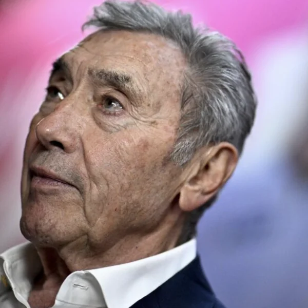 Eddy Merckx (80) met grote spoed opgenomen in ziekenhuis
