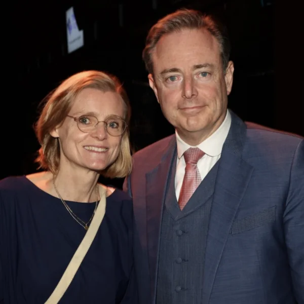 &ldquo;Ik weet niet of alles al ok&eacute; is&rdquo; &ndash; de vrouw van premier Bart De Wever over haar gezondheid: &ldquo;Er komen grote veranderingen aan&rdquo;