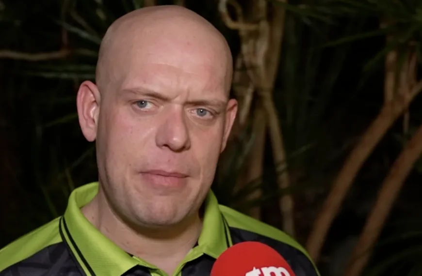 Woedende Michael van Gerwen sloopt Shownieuws
