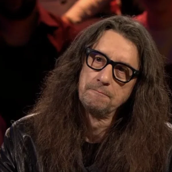 &ldquo;Ik wil mezelf niet laten besmeuren&rdquo; &ndash; Herman Brusselmans (68) stopt definitief als jurylid van De slimste mens ter wereld: &ldquo;Dit voelt onethisch&rdquo;