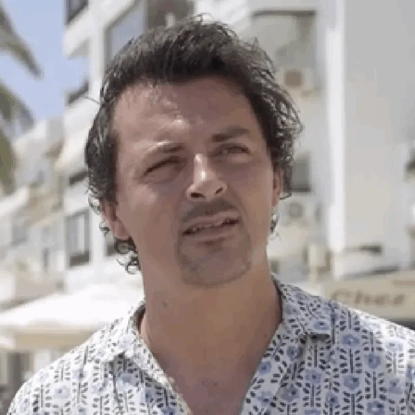 Mike Hansler breekt met mama Mo