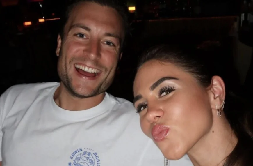 Viktor Verhulst en Sarah Puttemans kondigen gezinsuitbreiding aan