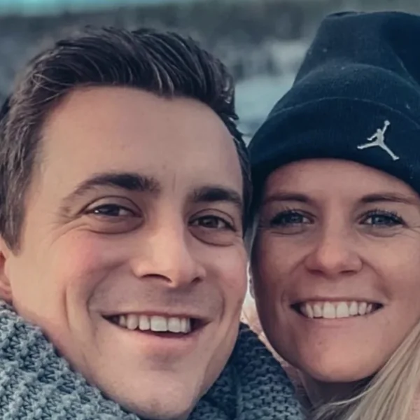 Niels Destadsbader en vriendin Gill Requi&egrave;re kondigen geweldig nieuws aan: &lsquo;Een baby&rsquo;