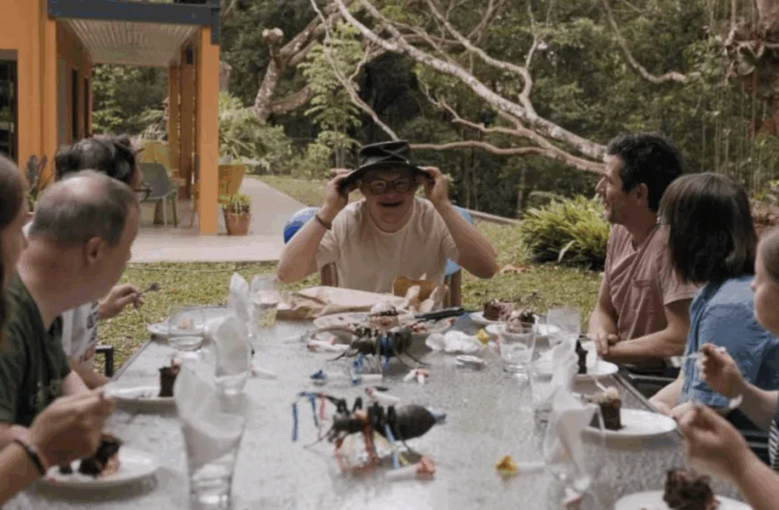 “Tranen in de ogen”: Massaal veel reactie op ontroerend moment in ‘Down The Road’