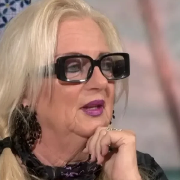 Keiharde klap voor mama Mo: Realityserie van de buis