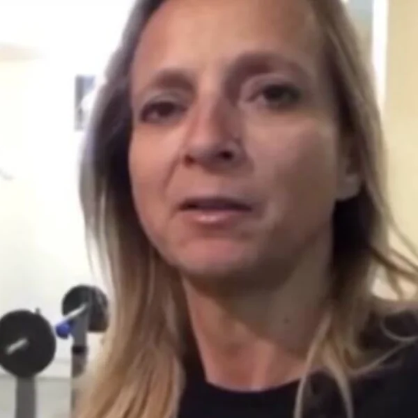 Floortje Dessing getrffen door ernstige ziekte: &lsquo;Al dagen niet gegeten en bonkende hoofdpijn&rsquo;