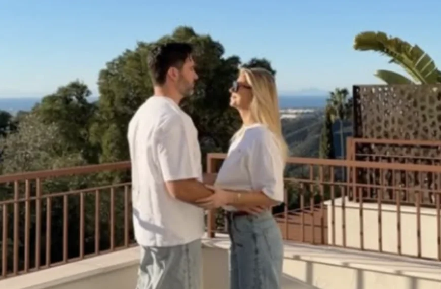 Metejoor en Celine Van Ouytsel delen romantische vakantiebeelden: &acute;Een sprookje!&acute;