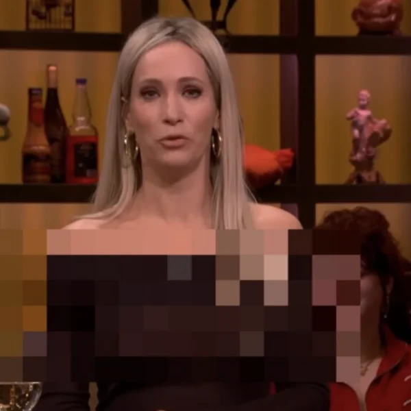 Kledingkeuze van H&eacute;l&egrave;ne Hendriks in Oranjewinter zorgt voor knallende kijkcijfers!