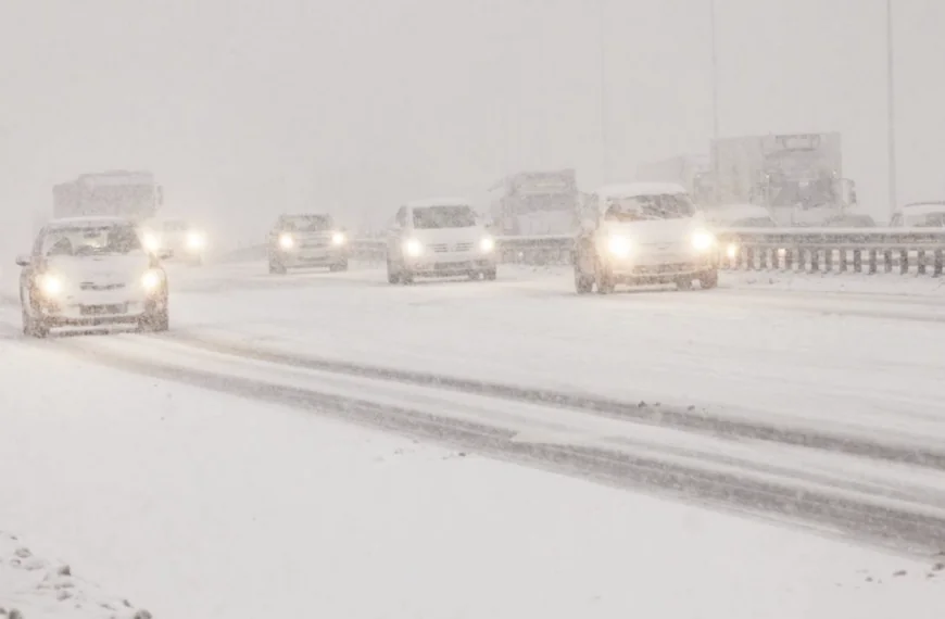 Rijkswaterstaat waarschuwt: ga op deze plekken in Nederland niet de weg op!