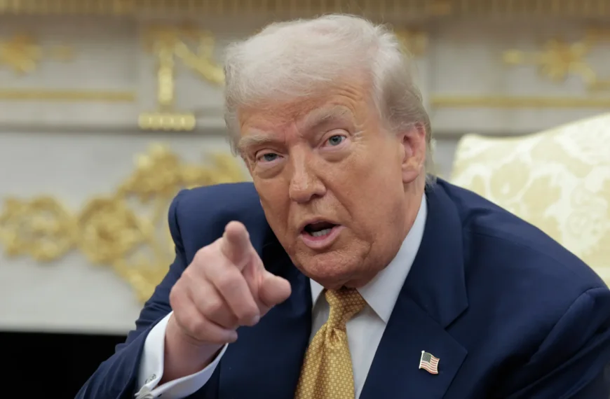 Paniek: Donald Trump heeft een heel dreigende boodschap voor Europa (NAVO)