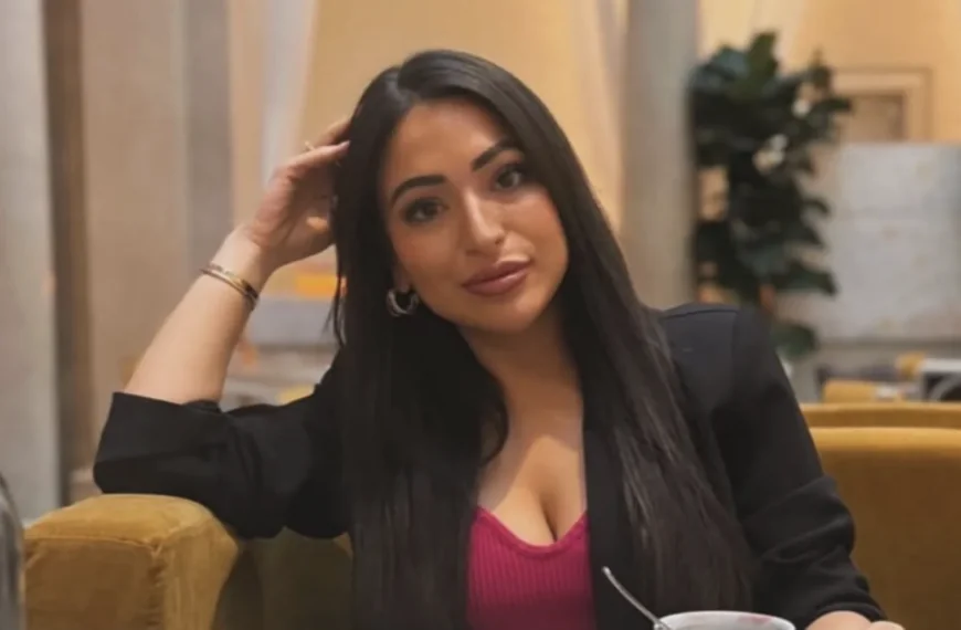 Lale G&uuml;l op vakantie maakt even een video en deelt dit met iedereen